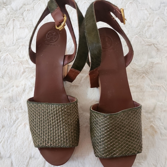 Platform sandals - Picture 7 of 7